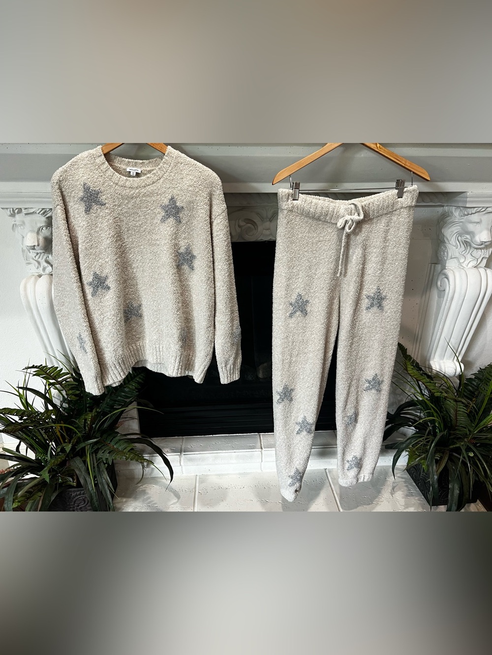 Splendid Cream Star Knit Sweater & Jogger Lounge Set